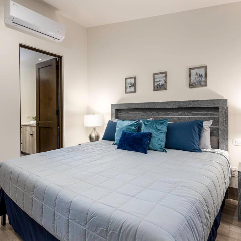 Cozy 2 BR at Mavila Gym & Resort Access - Apartamento - 22