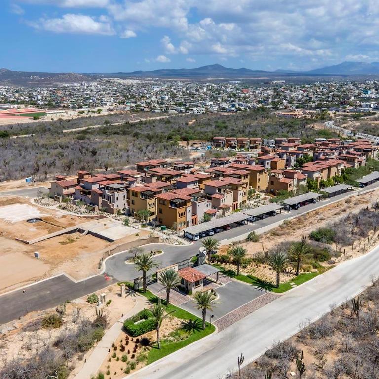 Cozy 2 BR at Mavila Gym & Resort Access - Apartamento - 31