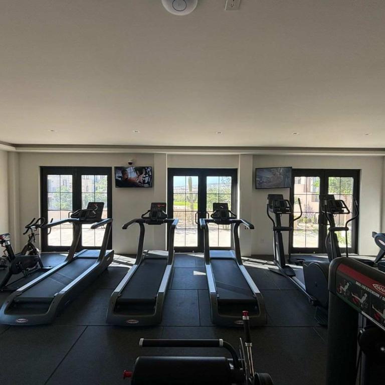 Cozy 2 BR at Mavila Gym & Resort Access - Apartamento - 36