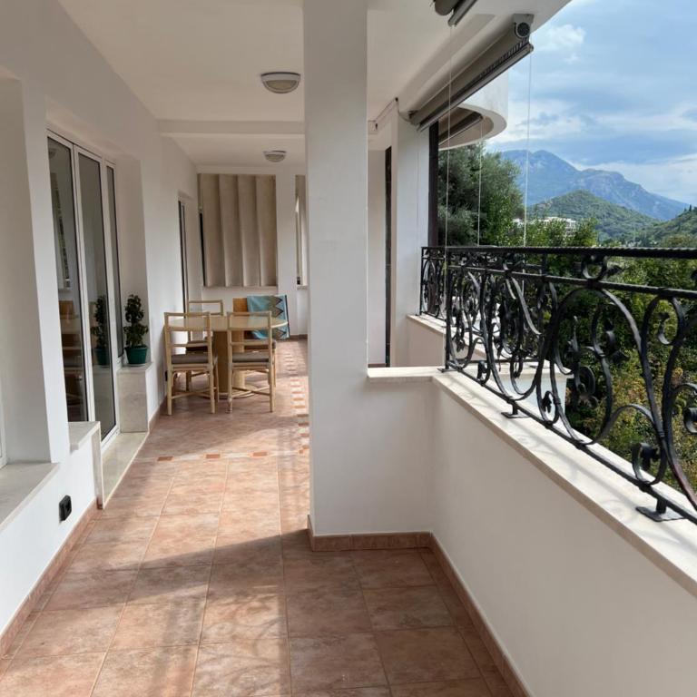 Montenegro Seaside Lux Apartment - Three-Bedroom Apartment - 7
