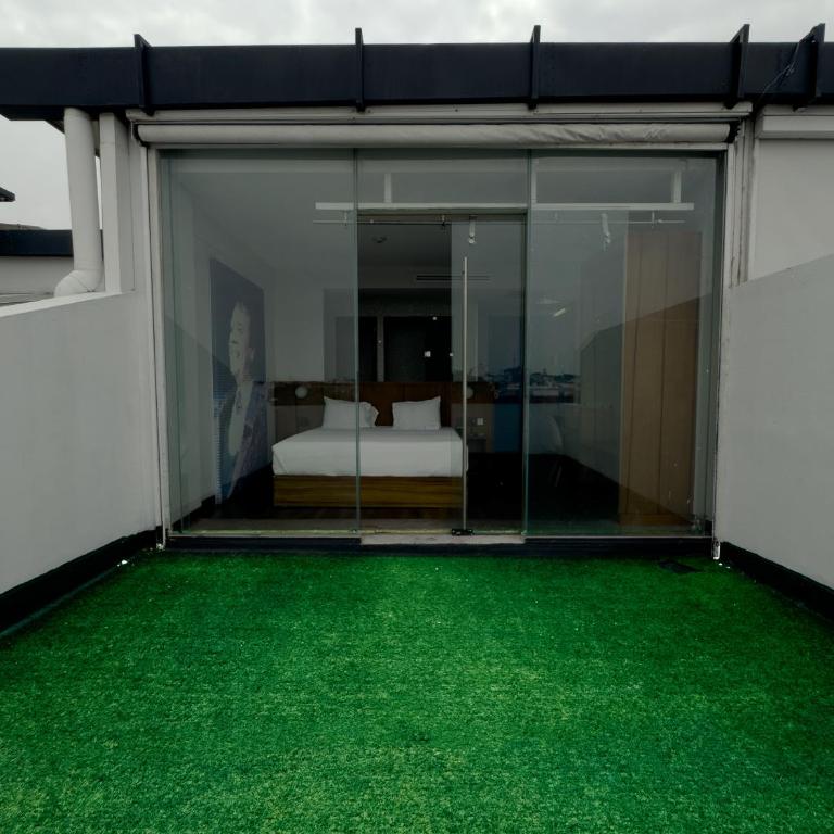 Ikonik Hotel Puebla - Habitación Doble Deluxe con balcón - 4