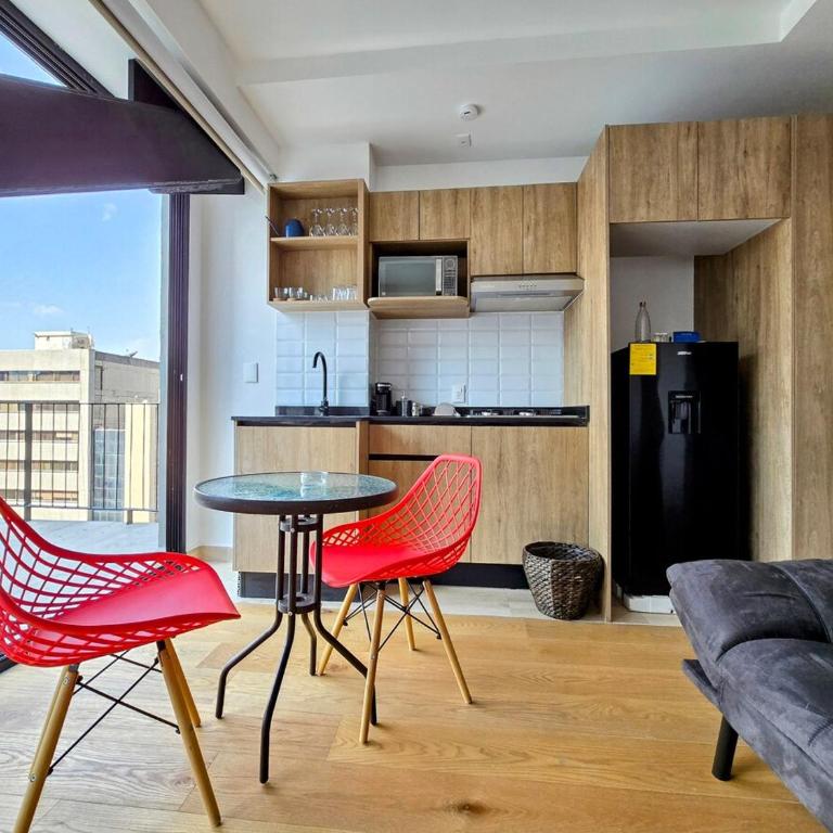 With a private terrace in the heart of the city - One-Bedroom Apartment - 2