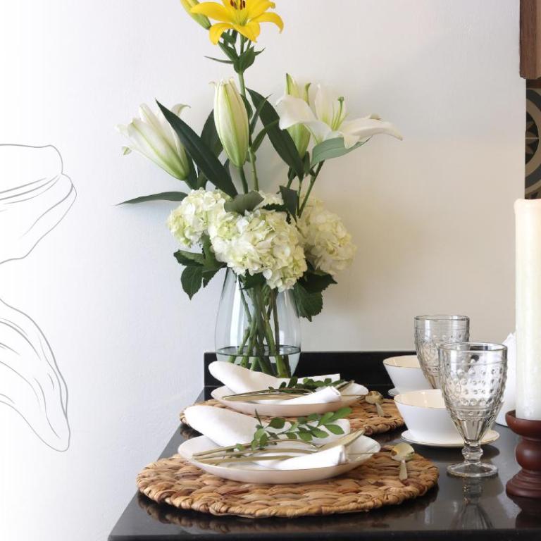MONTFORT Suite Royale Refined Retreat Facing Historic Bogota's Church with Sunset Terrace - Classic Apartment - 4