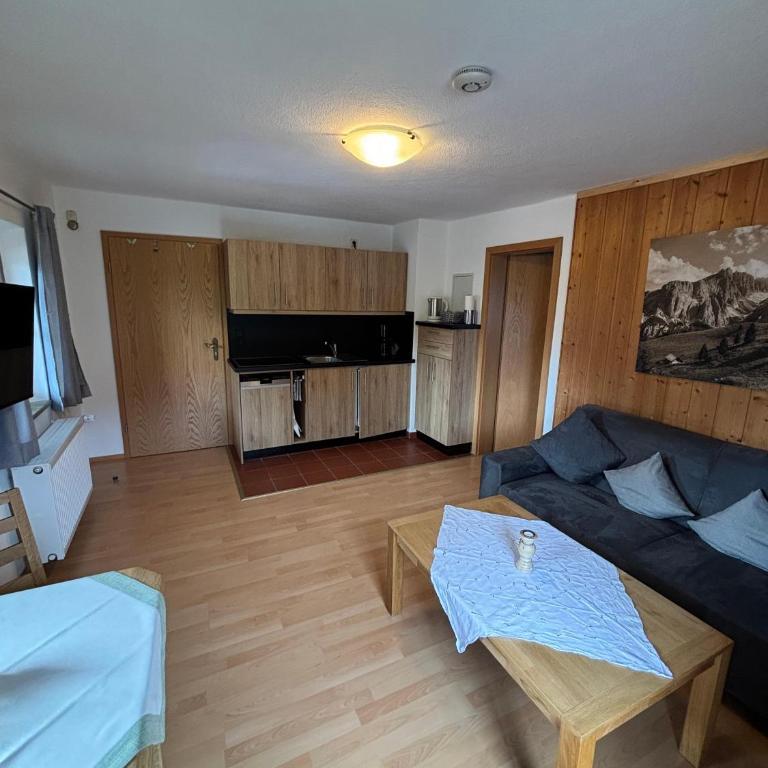 Café Chiemgau und Gästehaus - Standard Apartment - 2
