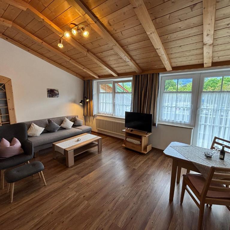 Café Chiemgau und Gästehaus - Studio-Apartment - 4
