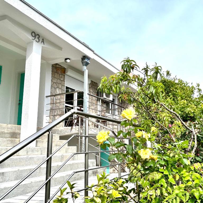 Villa Radis - Deluks Apartman sa 2 Spavaće Sobe i Balkonom - 14