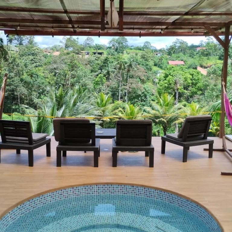 Quinta Vacacional Oasis en Pedro Vicente Maldonado-Pichincha Ecuador - Casa de 3 dormitorios - 12