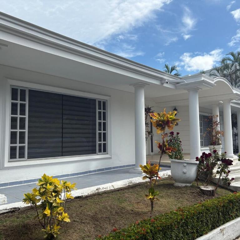 El Peñón golf course tennis BBQ private pool - Casa de 3 dormitorios - 13