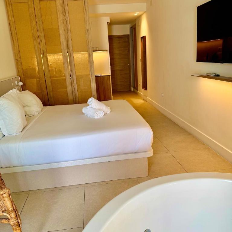 Reina Victoria Velázquez - Habitación Doble Estándar con jacuzzi - 7
