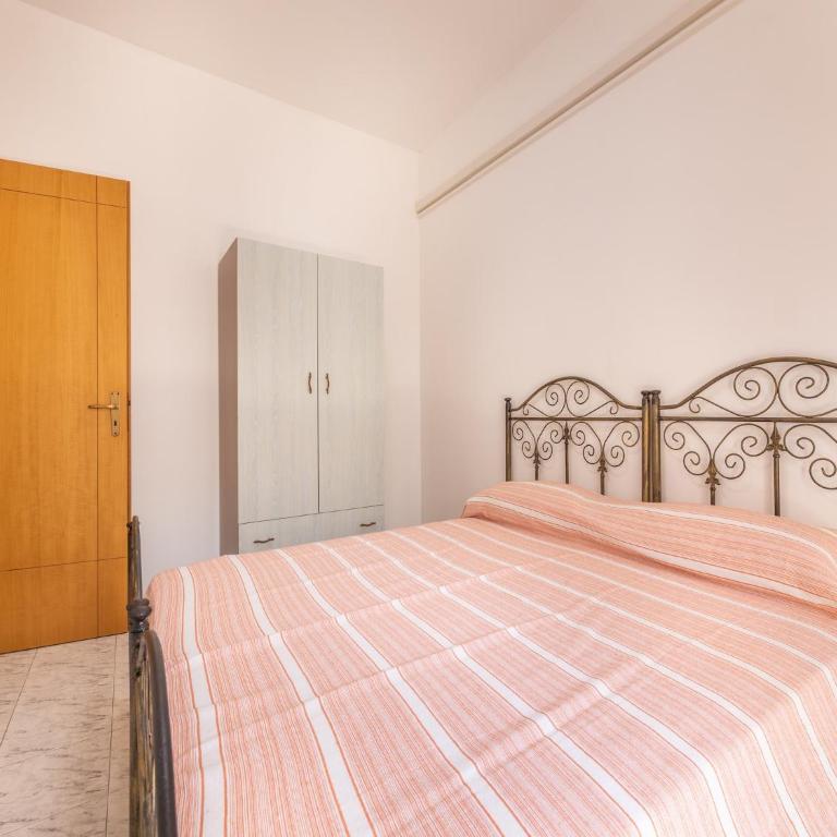 Apartment in Rivabella near the Beach - Two-Bedroom Apartment - 13