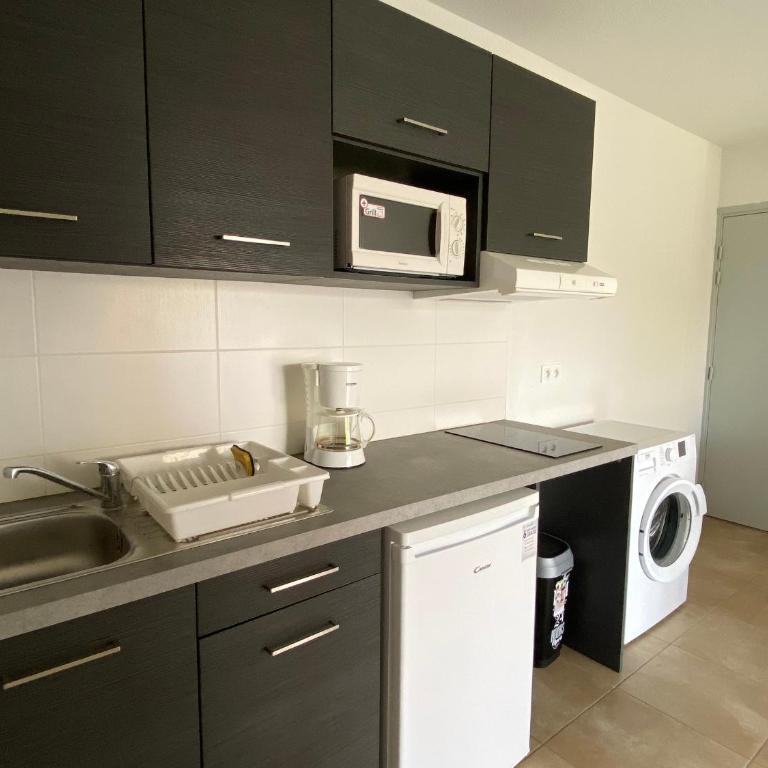 T2 Climatisé à Argelès-sur-Mer avec Terrasse, Jardin et Parking - FR-1-732-49 - Appartement - 17