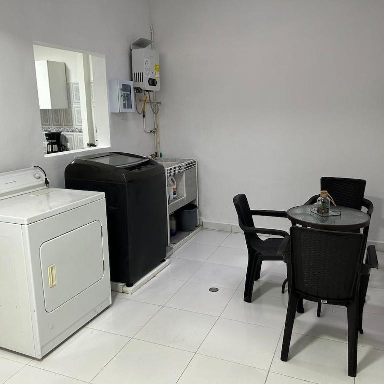 Linda Casa, excelente ubicación - Casa de 3 dormitorios - 5