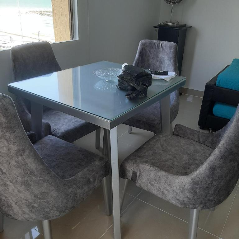 Confortable - One-Bedroom Apartment with Sea View - 7