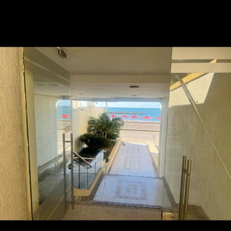 Confortable - One-Bedroom Apartment with Sea View - 18