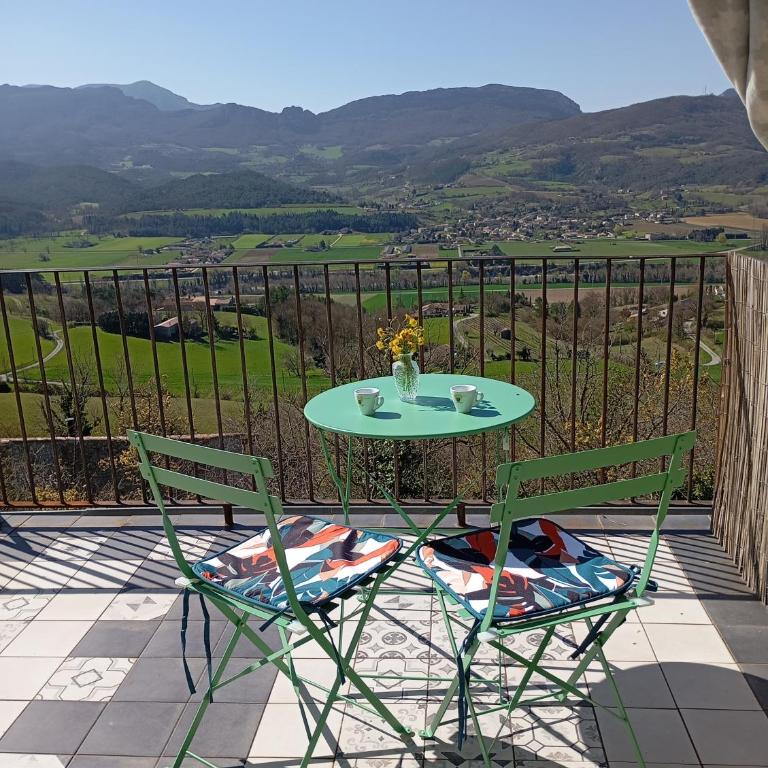 Maison avec toit terrasse dans le vieux Mirabel - Casa con 1 Camera da Letto - 2