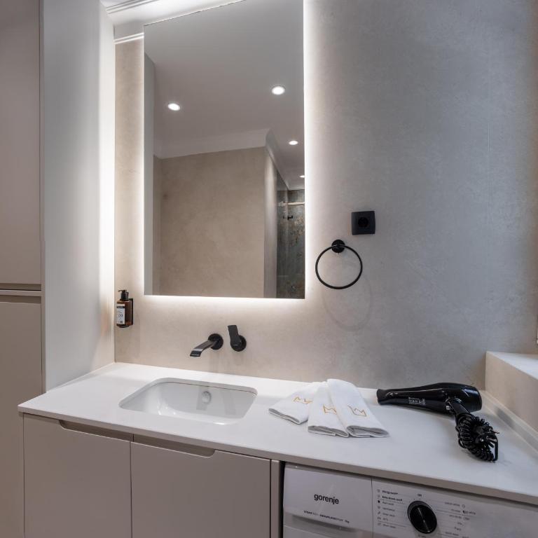 Maison Royale Premium Apartment - One-Bedroom Apartment - 9