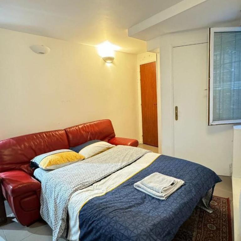 paris 75010 - Appartamento con 2 Camere da Letto - 4