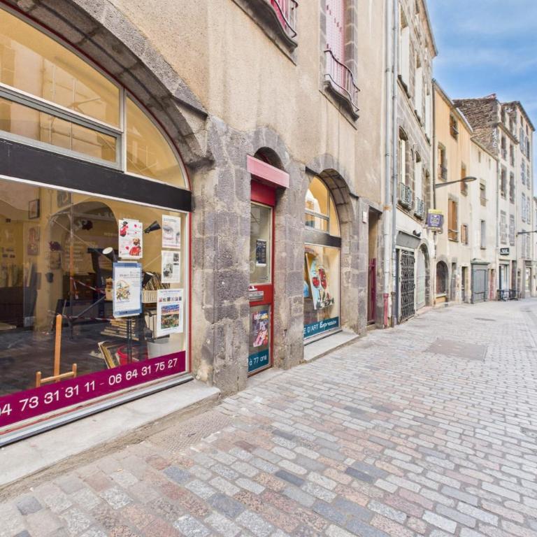 Chic T2 rénové au cœur de Clermont-Ferrand à 2 min de Jaude ! - Appartement - 15