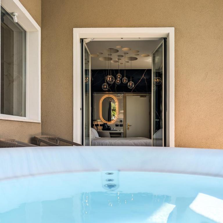 Hotel Nautilus Excelsior - Adults Only - Camera Matrimoniale con Vasca Idromassaggio - 6