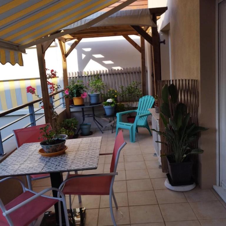 3P spacieux avec terrasse et piscine commune - Appartement - 17