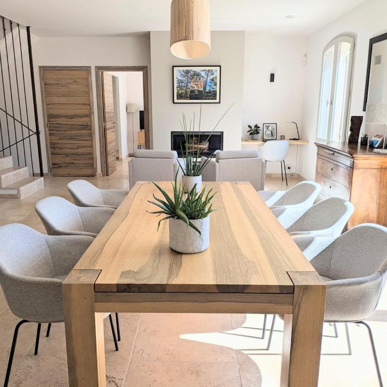 Villa haut de gamme avec piscine et grand jardin - Villa avec Piscine Privée - 62