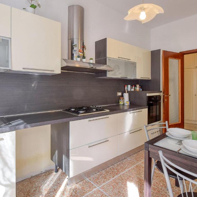 1 Bedroom Lovely Apartment In Rapallo - Appartamento con 1 Camera da Letto - 7