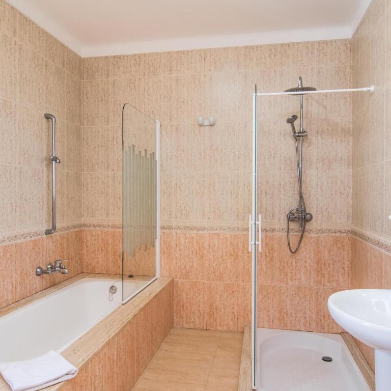Oasis Can Picafort - Four-Bedroom Vacation Home - 18