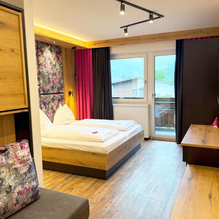 first mountain Hotel Zillertal - Vierbettzimmer - 11