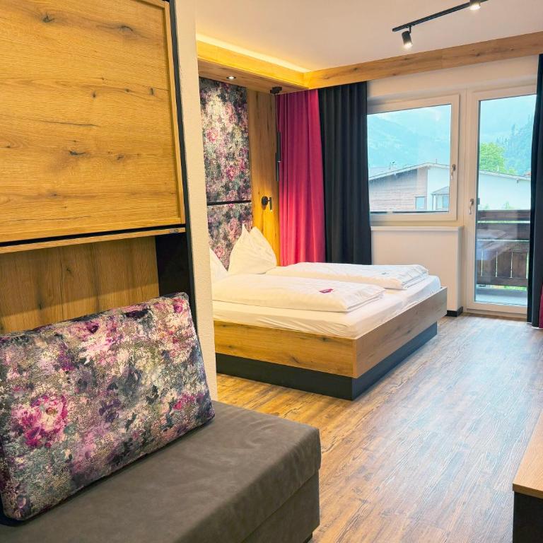 first mountain Hotel Zillertal - Vierbettzimmer - 9