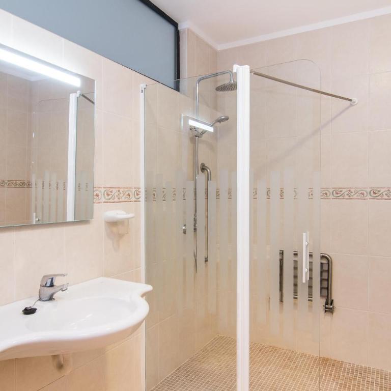 Oasis Can Picafort - Four-Bedroom Vacation Home - 20