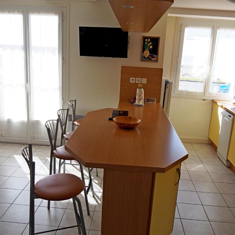 APPARTEMENT FACE MER T2 35 m2 pour 4 personnes proche tous commerces - Apartment mit 1 Schlafzimmer - 4