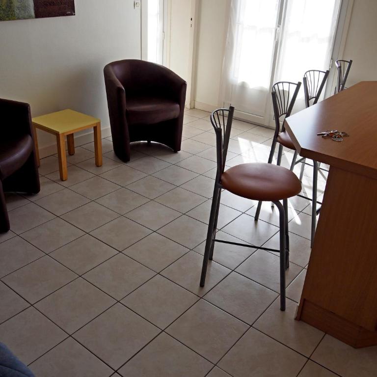 APPARTEMENT FACE MER T2 35 m2 pour 4 personnes proche tous commerces - Apartment mit 1 Schlafzimmer - 11
