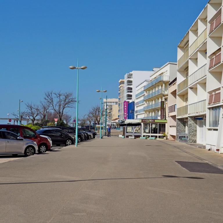 APPARTEMENT FACE MER T2 35 m2 pour 4 personnes proche tous commerces - Apartment mit 1 Schlafzimmer - 24