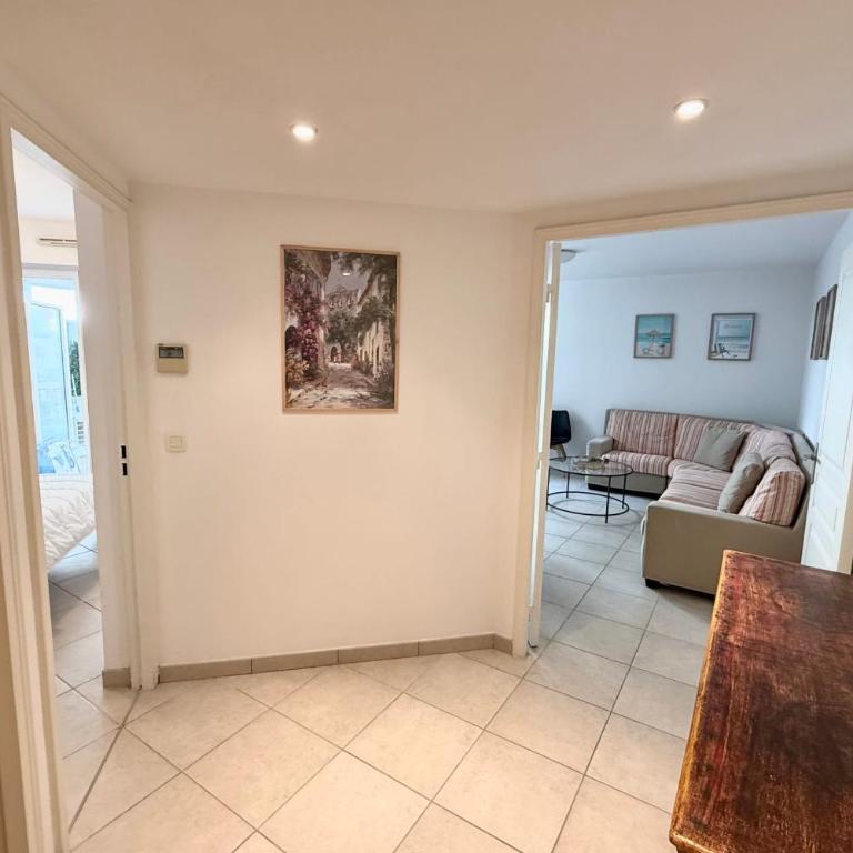 JUAN LES PINS - 2 people - Close to beaches and shops - Appartement - 11