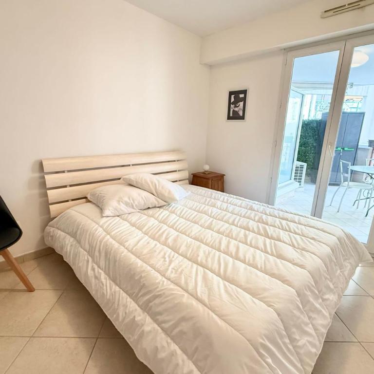 JUAN LES PINS - 2 people - Close to beaches and shops - Appartement - 14