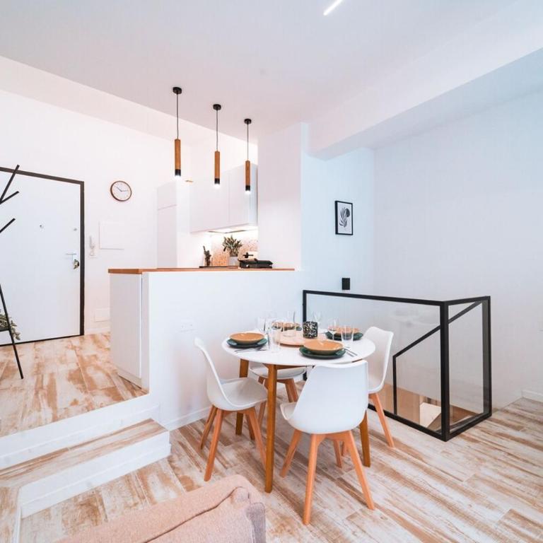 LuxuryResidence Portofino Vistamare&Piscina - Two-Bedroom Apartment - 17
