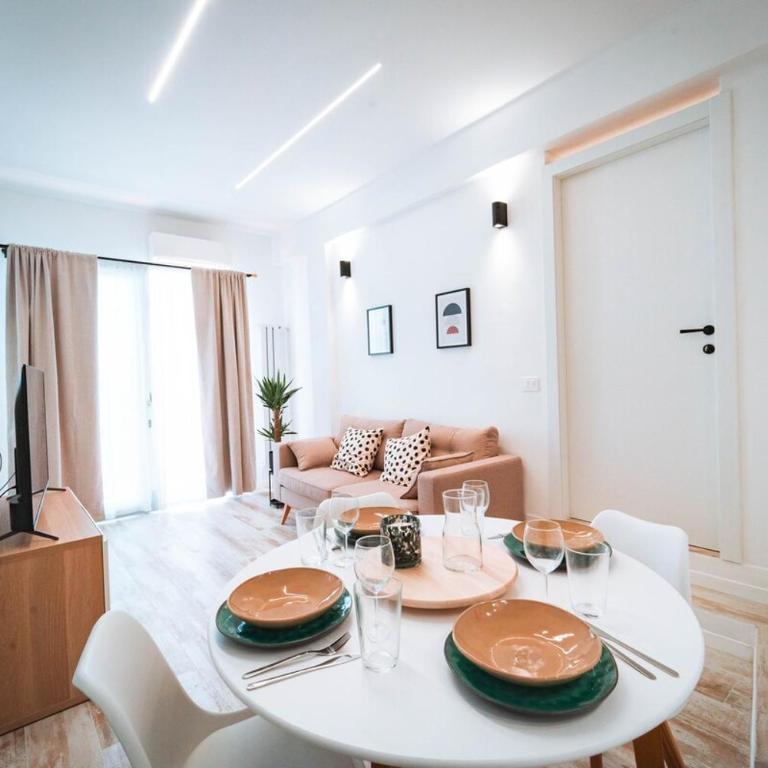 LuxuryResidence Portofino Vistamare&Piscina - Two-Bedroom Apartment - 7