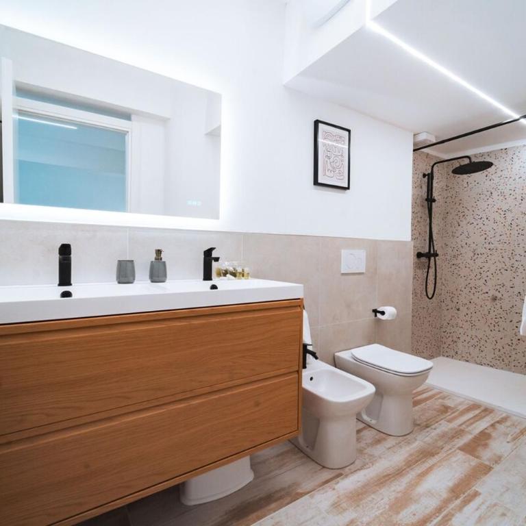 LuxuryResidence Portofino Vistamare&Piscina - Two-Bedroom Apartment - 23