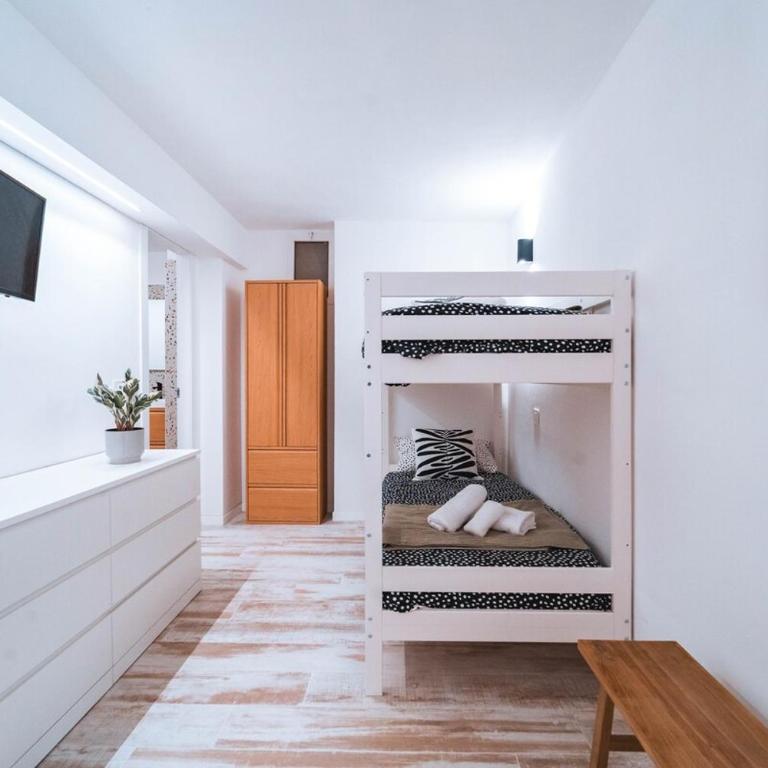LuxuryResidence Portofino Vistamare&Piscina - Two-Bedroom Apartment - 29