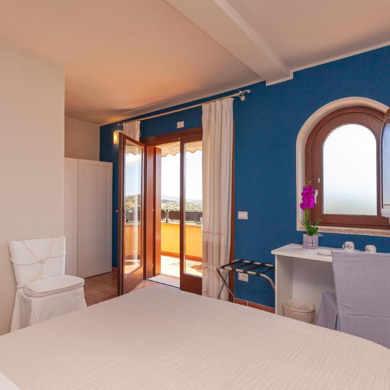 Domus Francy - Deluxe Double Room with Sea View - 3