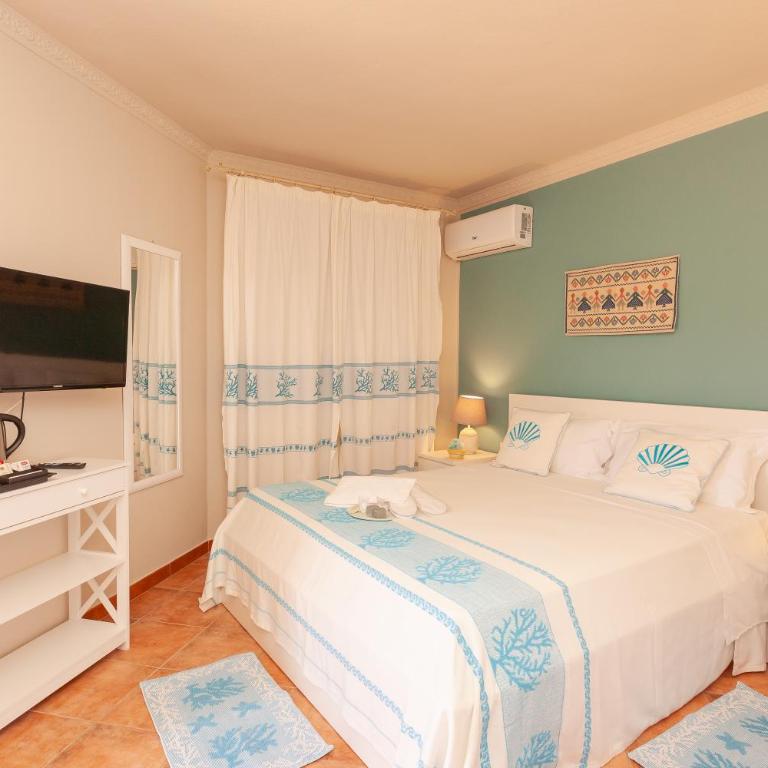 Domus Francy - Deluxe Double Room with Balcony and Sea View - 6
