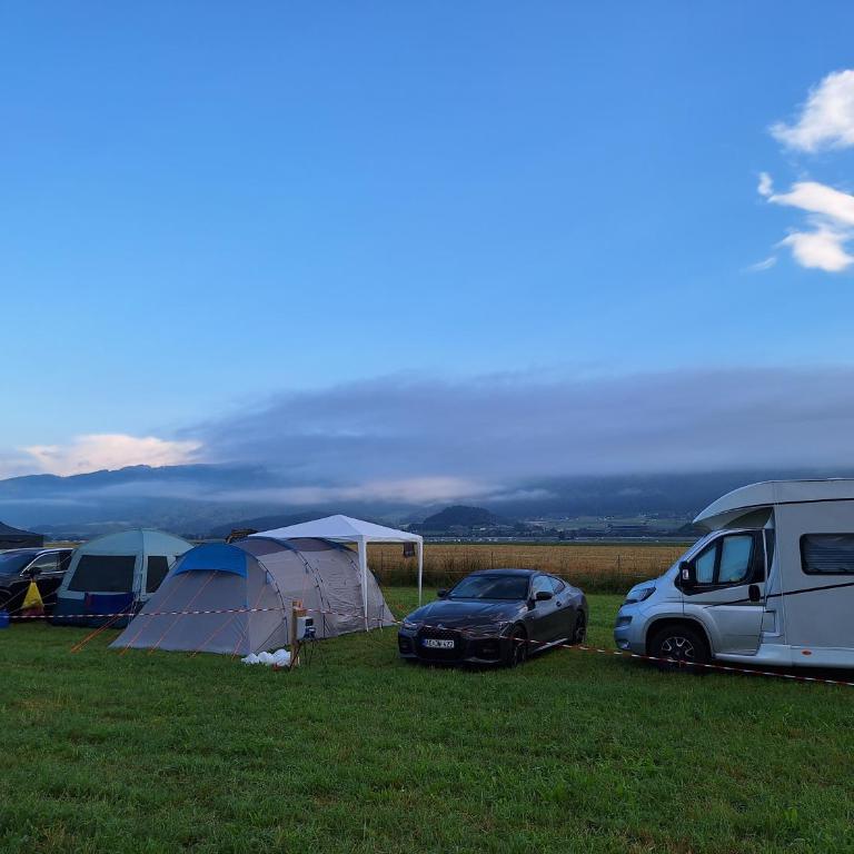 Camping Kaltenbrunner 64m2 Stellfläche - Empty Pitch - 2
