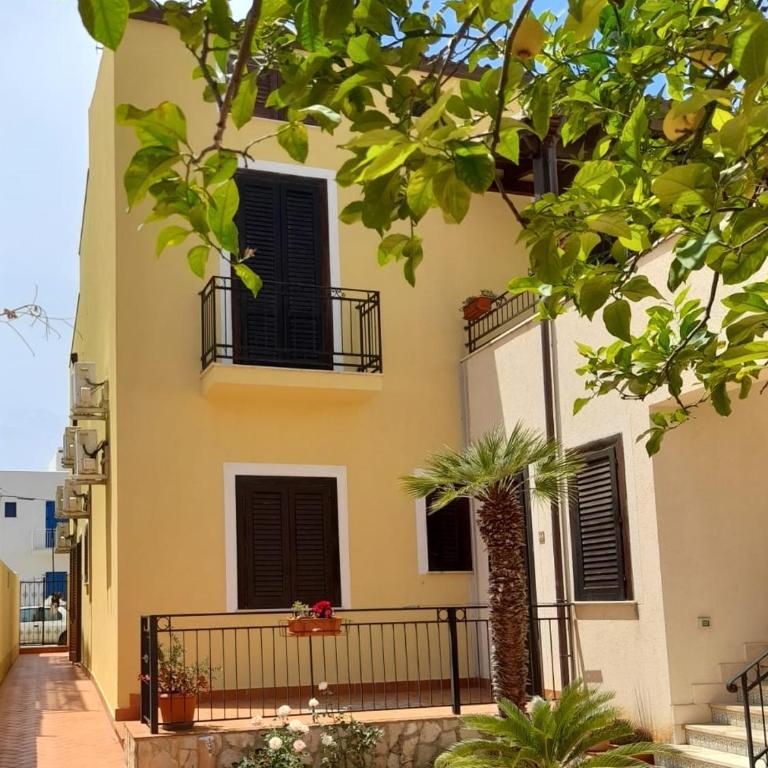 il limone appartamenti 2 - Appartamento con 2 Camere da Letto - 3
