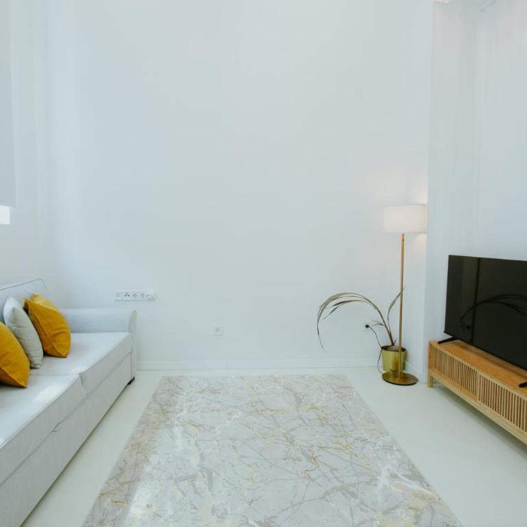 Apartment 1 City of Arts and science Fast Wifi 1 - One-Bedroom Apartment - 13