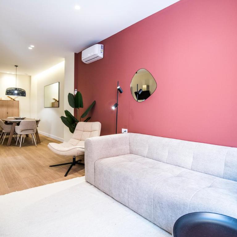Apartamento moderno con terraza en el centro - Two-Bedroom Apartment - 46