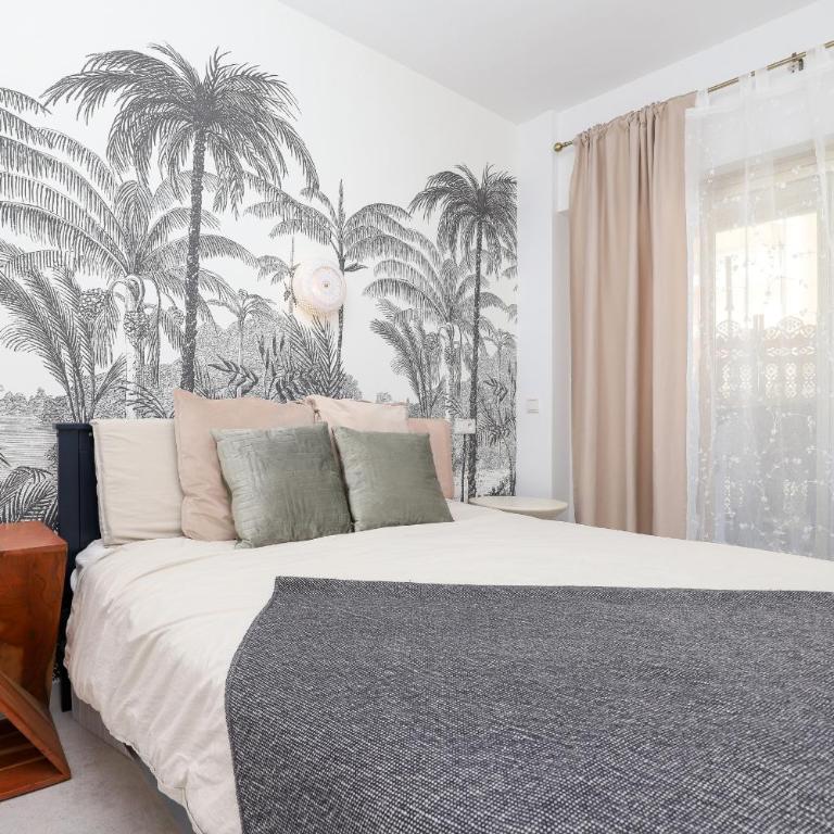 Prime location frontline beach Dona Sofia - Apartamento de 3 dormitorios con vistas al mar - 14