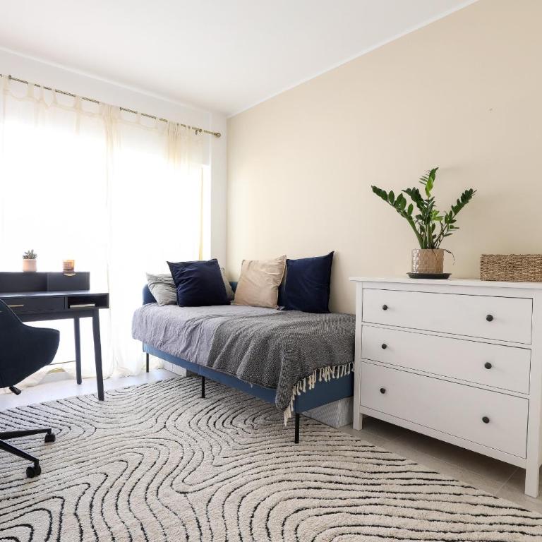 Prime location frontline beach Dona Sofia - Apartamento de 3 dormitorios con vistas al mar - 18