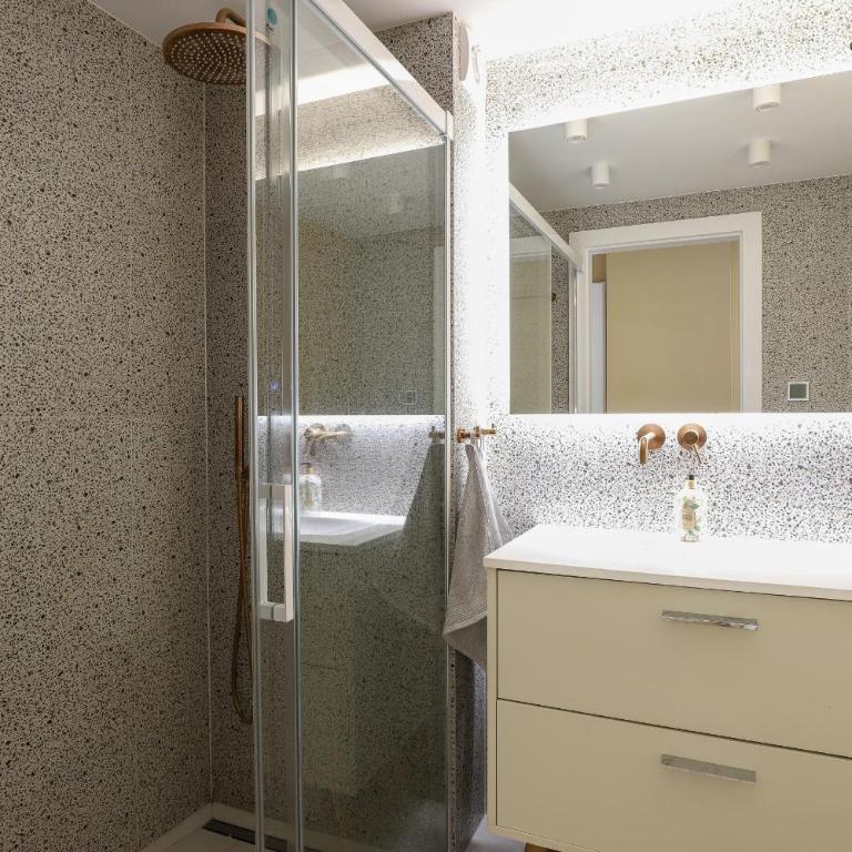 Prime location frontline beach Dona Sofia - Apartamento de 3 dormitorios con vistas al mar - 17