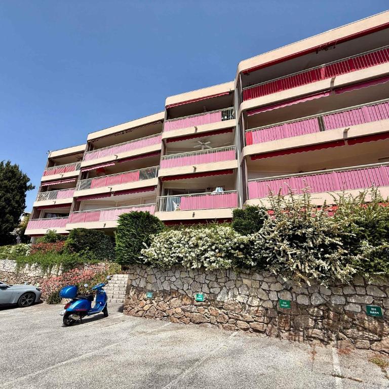 B084-Confort et serenite piscine et stationnement - Apartment - 19