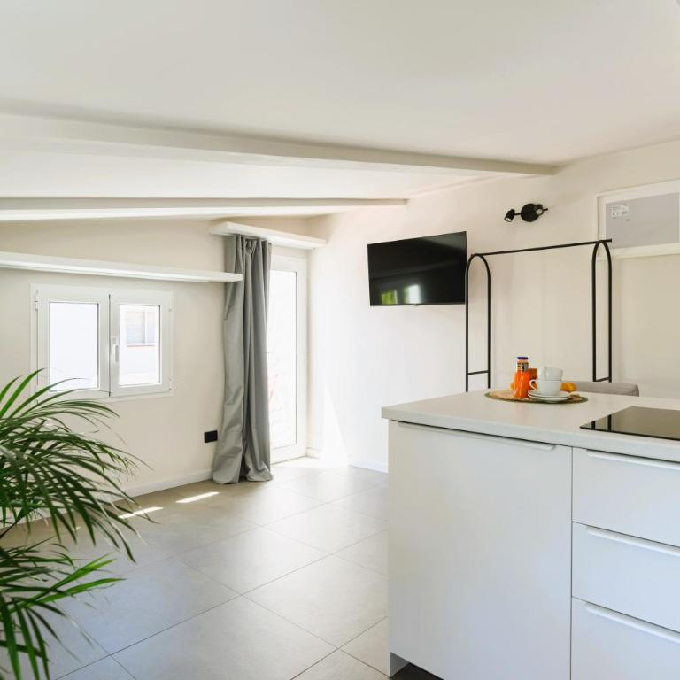 Tirma Studios - Studio with Balcony - 1